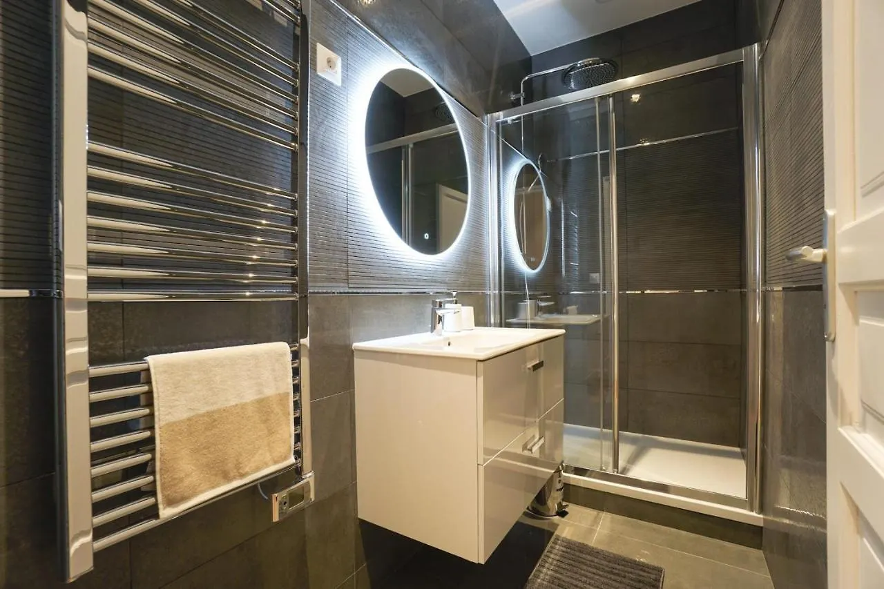 Large Flat At 2 Steps From The Eiffel Tower Apartment Paris France